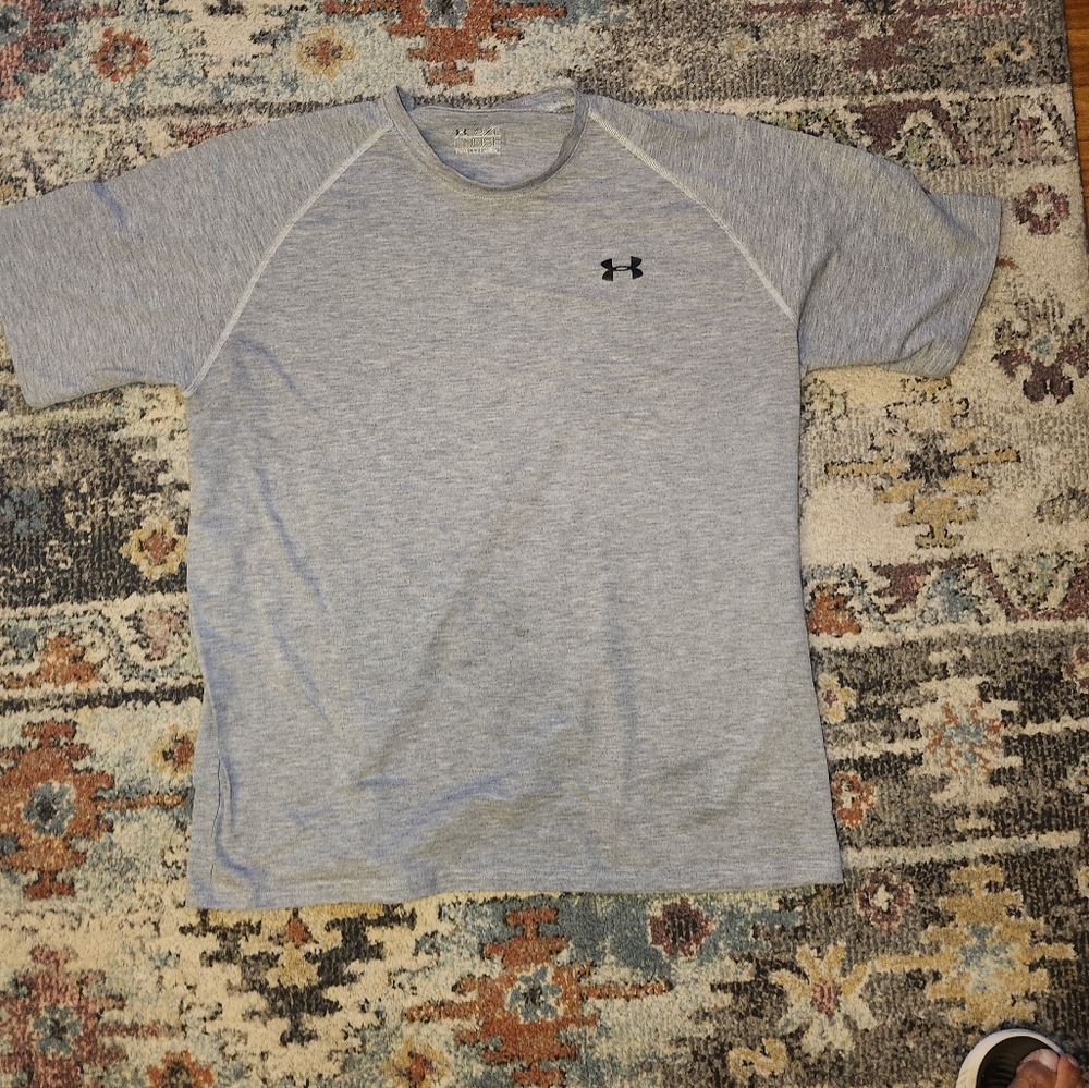 Under armor shirt